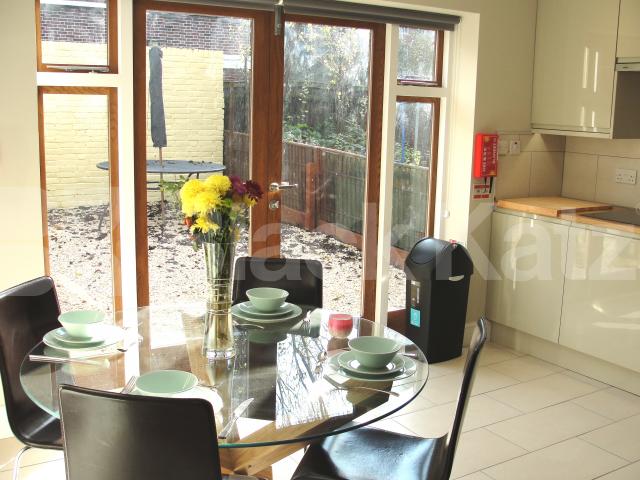 			NEW INSTRUCTION, 5 Bedroom, 1 bath, 1 reception House			 Rothsay Street, London Bridge